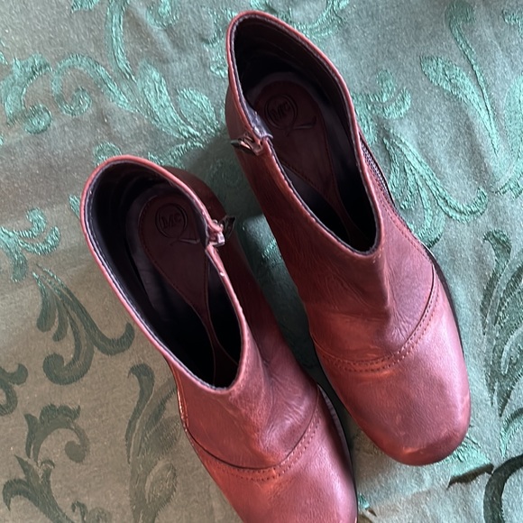 Alexander Mc Queen Leather ankle boots - Picture 6 of 8